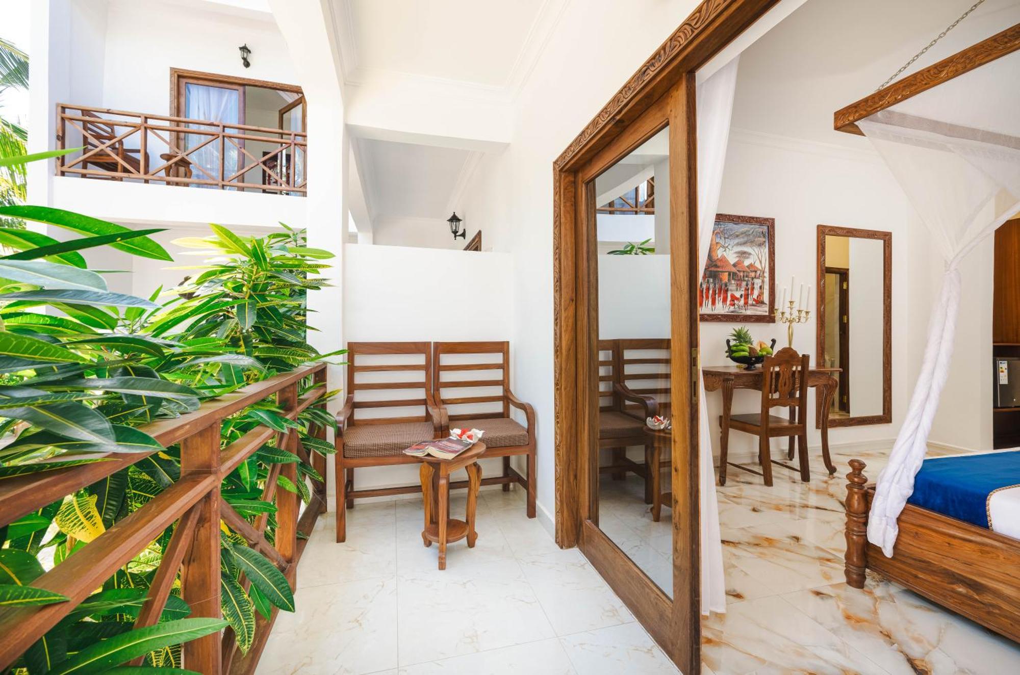 Karibu Beach Resort Понгве Экстерьер фото